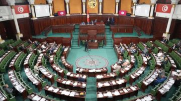 مقترح قانون الفنان: نحو فرض كوتا ثقافية على الإذاعات والتلفزات