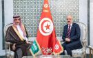 وزير الخارجية يستقبل السفير السعودي بمناسبة انتهاء مهامه في تونس