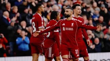 صلاح يضع 3 شروط للانضمام للدوري السعودي 