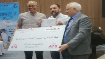 6 تتويجات بــ جائزة مصطفى عزوز لأدب الطفل 6 تتويجات بــ جائزة مصطفى عزوز لأدب الطفل