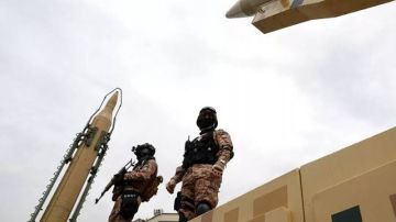 طهران تعلن استهداف قواعد أمريكية في الخليج طهران تعلن استهداف قواعد أمريكية في الخليج