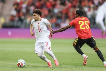 هذا ما فعله جمهور منتخب تونس مع اللاعبين بعد خسارة ثقيلة أمام بلجيكا هذا ما فعله جمهور منتخب تونس مع اللاعبين بعد خسارة ثقيلة أمام بلجيكا