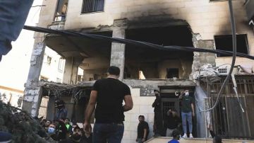 غارة إسرائيلية على ضاحية بيروت تسفر عن 3 شهداء و15 جريحا غارة إسرائيلية على ضاحية بيروت تسفر عن 3 شهداء و15 جريحا