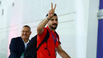 نجم منتخب العراق أيمن حسين يخضع لاستجواب أميركي طويل