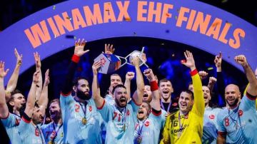 كرة اليد: امين درمول يتوج بلقب الدوري الاوروبي
