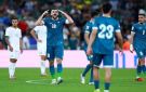 تفاصيل عن احتجاز نجم المنتخب العراقي أيمن حسين في مطار شيكاغو