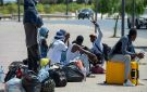 العودة الطوعية: ترحيل عدد من المهاجرين الأفارقة جنوب الصحراء عبر مطار قرطاج الدولي - tn