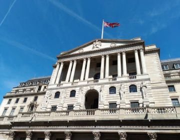 بنك إنجلترا يثبت أسعار الفائدة تماشيا مع التوقعات بنك إنجلترا يثبت أسعار الفائدة تماشيا مع التوقعات