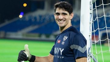 أزمة بونو مع الهلال السعودي تشتعل.. وعملاق الكالتشيو يترقب من حسم الصفقة