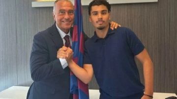 برشلونة يتعاقد مع موهبة عربية جديدة برشلونة يتعاقد مع موهبة عربية جديدة
