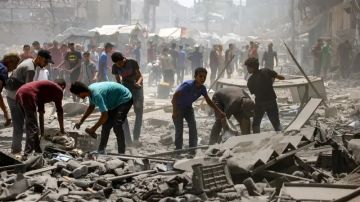 طيران الاحتلال يقصف مخيم جباليا في غزة