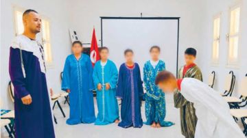 ضيف في الصيف: عثمان عريف (دار الثقافة حامة الجريد) .. نادي الخرافة.. تنمية للمخيال الشعبي بالجهة ضيف في الصيف: عثمان عريف (دار الثقافة حامة الجريد) .. نادي الخرافة.. تنمية للمخيال الشعبي بالجهة