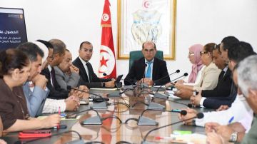 وزارة الصناعة تطلق منصتها الرقمية وتضع أولى خدماتها الإلكترونية حيز الاستغلال وزارة الصناعة تطلق منصتها الرقمية وتضع أولى خدماتها الإلكترونية حيز الاستغلال