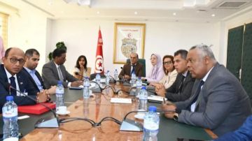 رجال أعمال من اتحاد الصناعات الهندية في تونس لبحث فرص الاستثمار
