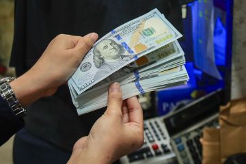 تحويلات الجالية التونسية تدعم الاقتصاد بأكثر من 3 مليارات دولار في 2025 تحويلات الجالية التونسية تدعم الاقتصاد بأكثر من 3 مليارات دولار في 2025