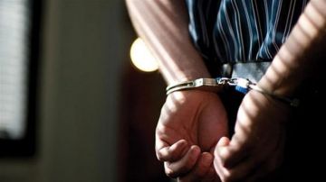 جرزونة.. الاحتفاظ بشخص هشم موزعا آليا لاحد البنوك جرزونة.. الاحتفاظ بشخص هشم موزعا آليا لاحد البنوك