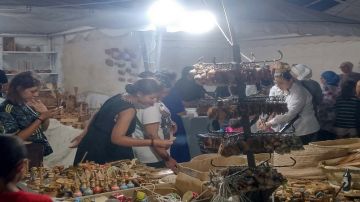 30 عارضا يشاركون في معرض الصناعات التقليدية بالمحرس 30 عارضا يشاركون في معرض الصناعات التقليدية بالمحرس