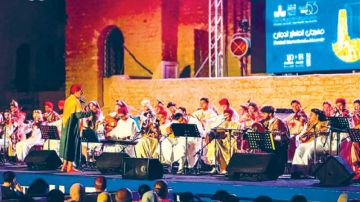ماذا بقي من الدورة 53 لمهرجان المنستير الدولي.. هيئة تحدت الرهانات من أجل إرضاء الجمهور ماذا بقي من الدورة 53 لمهرجان المنستير الدولي.. هيئة تحدت الرهانات من أجل إرضاء الجمهور