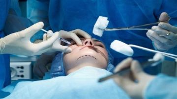 عمادة الأطباء تحذر: الطب التجميلي ممارسة طبية ولا مكان لغير المؤهلين عمادة الأطباء تحذر: الطب التجميلي ممارسة طبية ولا مكان لغير المؤهلين