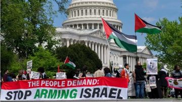 استطلاع: غالبية الناخبين الديمقراطيين تؤيد وقف تسليح أمريكا لـ إسرائيل استطلاع: غالبية الناخبين الديمقراطيين تؤيد وقف تسليح أمريكا لـ إسرائيل