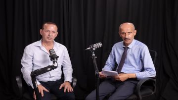الشاعر الفلسطيني سامي مهنا لـ الشروق: تونس أمل كبير للشعب الفلسطيني الشاعر الفلسطيني سامي مهنا لـ الشروق: تونس أمل كبير للشعب الفلسطيني