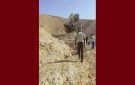 صورة اليوم من عمال شركة فسفاط قفصة: تحت أطنان الحديد و ركامه، توقفت ساعة الحياة عند ڨدور 
