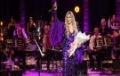 الفنانة التونسية صوفية صادق تختتم الدورة 60 لمهرجان الحمامات الدولي (فيديو)