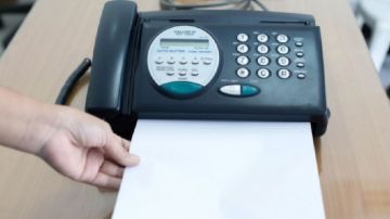 رئاسة الحكومة.. إلغاء التعامل عبر الفاكس يرتبط بعدة عوامل