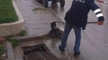 بلدية تونس تدعو إلى عدم إلقاء الفضلات ومخلفات في بالوعات تصريف مياه الأمطار بلدية تونس تدعو إلى عدم إلقاء الفضلات ومخلفات في بالوعات تصريف مياه الأمطار