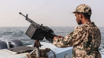 اليمن: أكثر من 80 قت..يلا في اشتباكات بين القوات الحكومية والحوثيين اليمن: أكثر من 80 قت..يلا في اشتباكات بين القوات الحكومية والحوثيين
