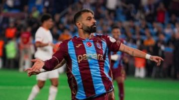 الدوري التركي.. صلاح يسجل هاتريك ويهزم غالاتسراي الدوري التركي.. صلاح يسجل هاتريك ويهزم غالاتسراي