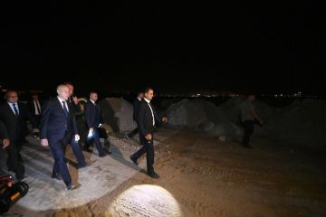 فرق مشتركة تونسية ـ جزائرية تواصل البحث عن دركي جرفته السيول عند حدود البلدين فرق مشتركة تونسية ـ جزائرية تواصل البحث عن دركي جرفته السيول عند حدود البلدين
