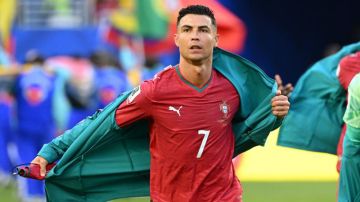 رونالدو يحسم مستقبله مع البرتغال رونالدو يحسم مستقبله مع البرتغال