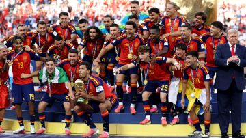 نجوم الصف الأول حاضرون.. إسبانيا تعلن قائمة دوري الأمم الأوروبية نجوم الصف الأول حاضرون.. إسبانيا تعلن قائمة دوري الأمم الأوروبية