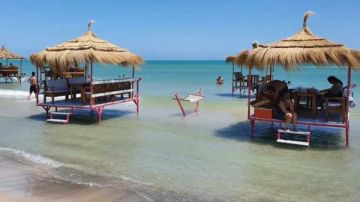 تونس الجميلة .. غار الملح (بنزرت) طبيعة ساحرة.. ووجهة عالمية تونس الجميلة .. غار الملح (بنزرت) طبيعة ساحرة.. ووجهة عالمية