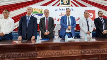 إشراقة تميز تتجدد ...صفاقس تحتفي بالعلم وتكرم المتفوقين