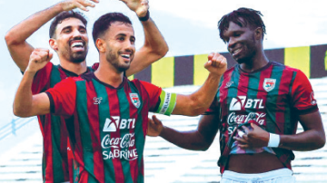 أخبار الملعب التونسي ...الفريق يصالح الأحباء و حملة ابعادات ضد هؤلاء أخبار الملعب التونسي ...الفريق يصالح الأحباء و حملة ابعادات ضد هؤلاء