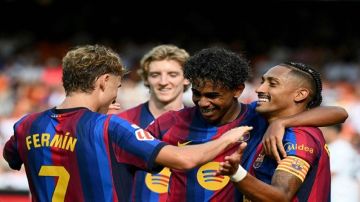 برشلونة يواصل التألق بخماسية جديدة أمام فالنسيا