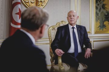 الرئيس التونسي يؤكد لوزير الخارجية الألماني ضرورة مراجعة الاتفاقيات مع الاتحاد الاوروبي الرئيس التونسي يؤكد لوزير الخارجية الألماني ضرورة مراجعة الاتفاقيات مع الاتحاد الاوروبي