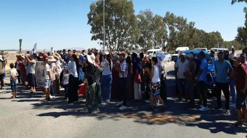منزل بوزيان: وقفة احتجاجية لمن طالت بطالتهم من أصحاب الشهائد العليا منزل بوزيان: وقفة احتجاجية لمن طالت بطالتهم من أصحاب الشهائد العليا