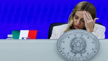 ميلوني تؤكد بقاءها رئيسة لوزراء إيطاليا حتى نهاية الولاية التشريعية ميلوني تؤكد بقاءها رئيسة لوزراء إيطاليا حتى نهاية الولاية التشريعية