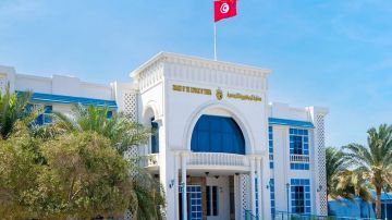 من 1 إلى 5 أكتوبر: تمكين التونسيين بالإمارات من استخراج وتجديد بطاقات التعريف الوطنية من 1 إلى 5 أكتوبر: تمكين التونسيين بالإمارات من استخراج وتجديد بطاقات التعريف الوطنية