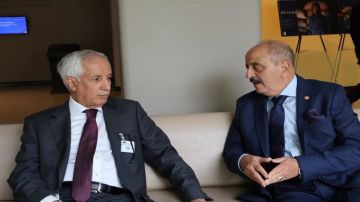 النفطي يتباحث مع نظيره القطري السبل الكفيلة لمزيد تعزيز العلاقات الثنائية النفطي يتباحث مع نظيره القطري السبل الكفيلة لمزيد تعزيز العلاقات الثنائية