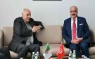لدى لقائه بنظيره الجزائري.. النفطي يشدد على أهمية تعزيز آفاق التعاون الاقتصادي بين البلدين