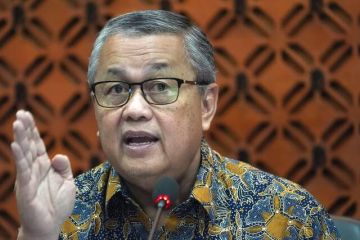 بنك إندونيسيا يثبت أسعار الفائدة للسماح بنقل السياسة النقدية