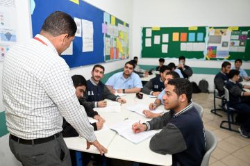  التربية : آلية جديدة لسداد رسوم الطلبة المقيمين في المدارس الحكومية