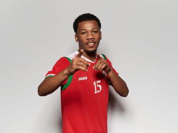 منتخب عمان يتعرض لصدمة قوية قبل مباراة الإمارات