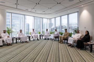 منصور بن محمد يترأس اجتماع اللجنة العليا لإدارة الطوارئ والأزمات والكوارث في دبي منصور بن محمد يترأس اجتماع اللجنة العليا لإدارة الطوارئ والأزمات والكوارث في دبي