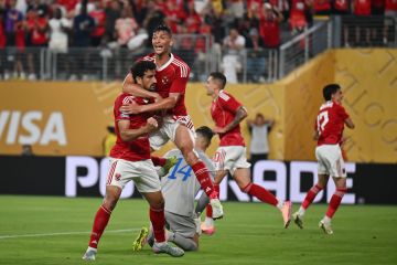 الأهلي يفوز بكأس السوبر المصري على حساب الزمالك