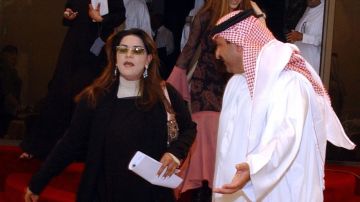 الإمارات.. جدل حكم طاعة الزوج ورضى الله وما قاله النبي محمد بتدوينة الفنانة أحلام مستمر الإمارات.. جدل حكم طاعة الزوج ورضى الله وما قاله النبي محمد بتدوينة الفنانة أحلام مستمر